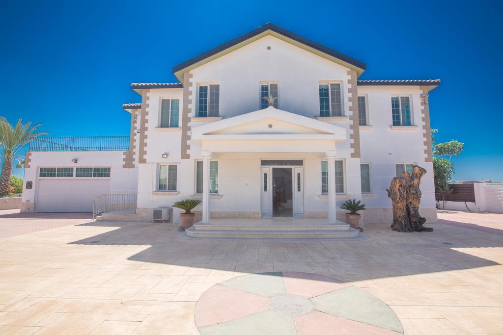 Papas Family Villa Paralímni Extérieur photo